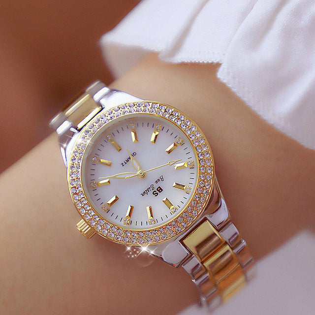 Dames Quartz Horloge – Rvs Armband, Glanzende Details & Tijdloos Design