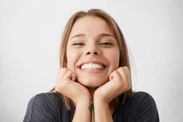 DenturaFlex | Aanpasbare Tandprothese met Natuurlijke Uiterlijk voor Comfort
