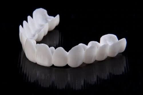 DenturaFlex | Aanpasbare Tandprothese met Natuurlijke Uiterlijk voor Comfort