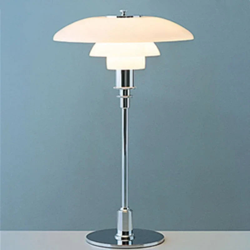 Scandinavische LED-tafellamp van glas – 3-scherm ontwerp