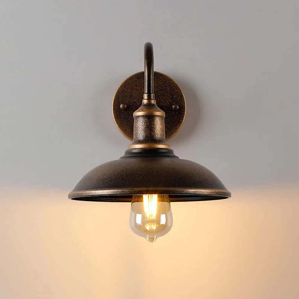 Ray Rustieke Komvormige Metalen Wandlamp, Antiek Messing