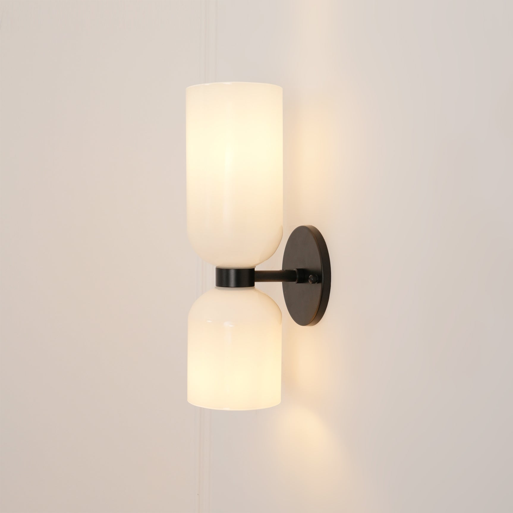 Edie Minimalistische Moderne Wandlamp van Glas
