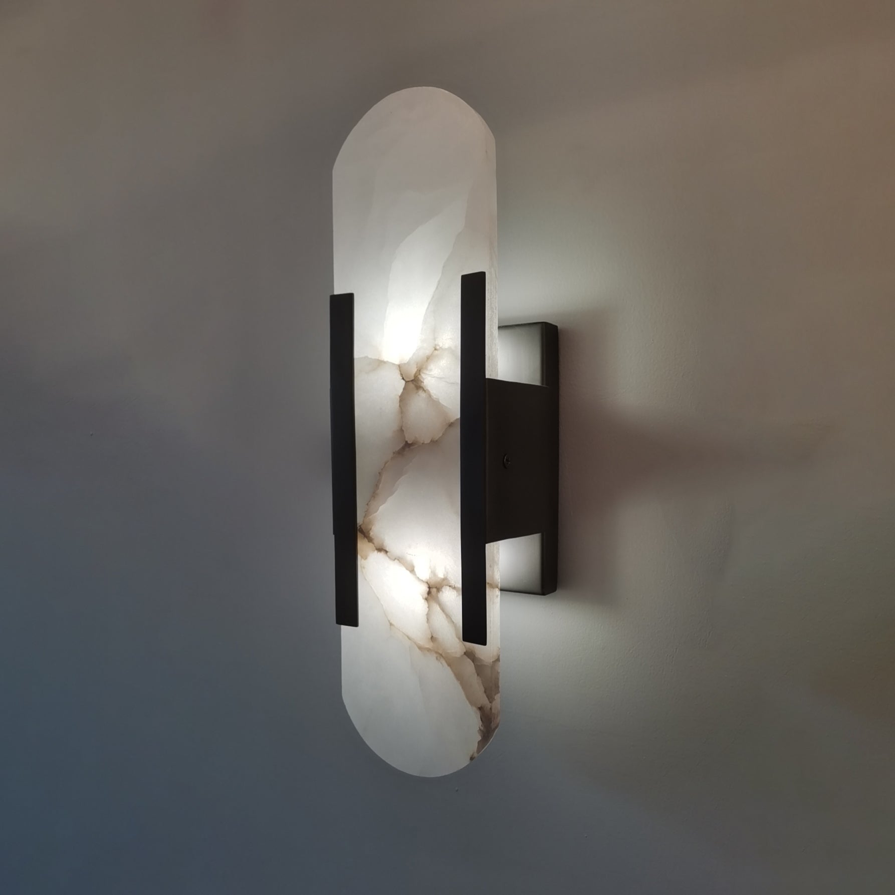 Ovale Marmeren Wandlamp met Zachte LED Ambient Verlichting