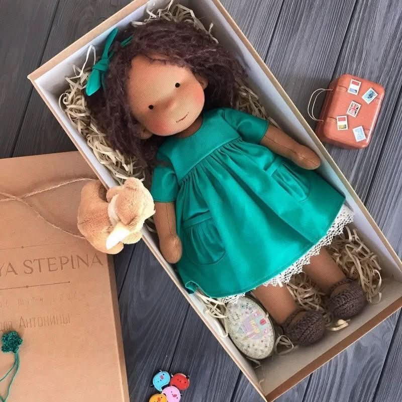 Selina – Handgemaakte Katoenen Waldorf-pop voor creatief spel