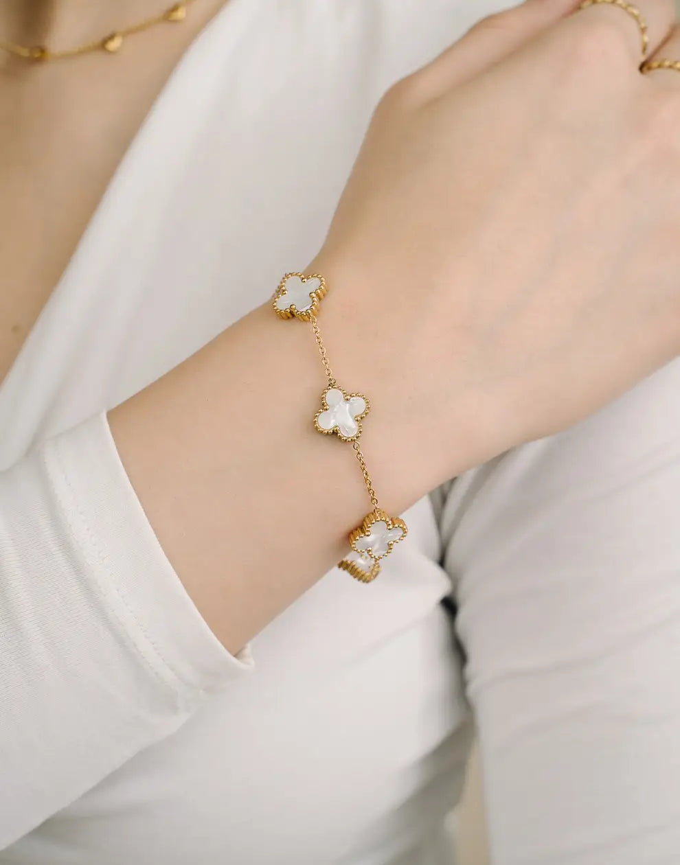 Vijfbladig klavertje vier armband van roestvrij staal – Geluk & stijl verenigd