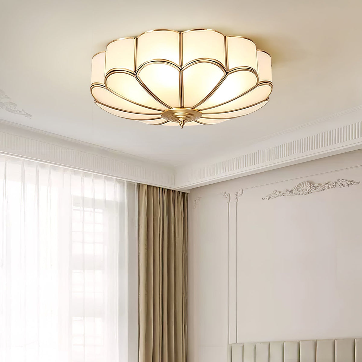 Ulira Plafondlamp Bloemvorm Frosted Glas Messing