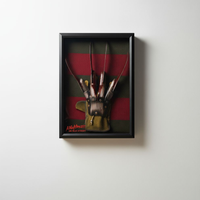 Freddy Krueger Handschoen & Trui Shadow Box | A Nightmare on Elm Street Houten Fotolijst