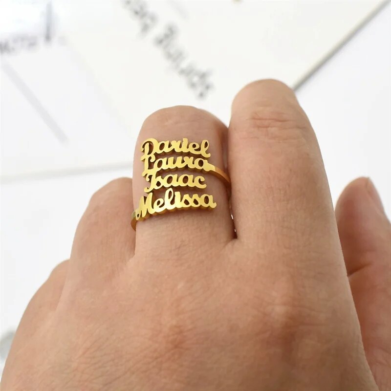 Moederdagcadeau | RingCrown | Verander liefde en herinneringen in een uniek sieraad, waarbij elke ring zijn eigen verhaal vertelt