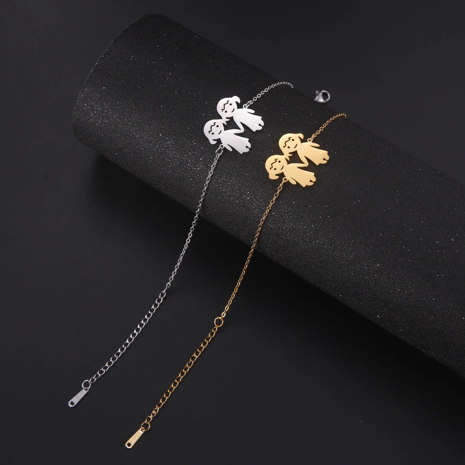 TinyTreasure | Tijdloze armband die liefde, familie en onvergetelijke momenten viert