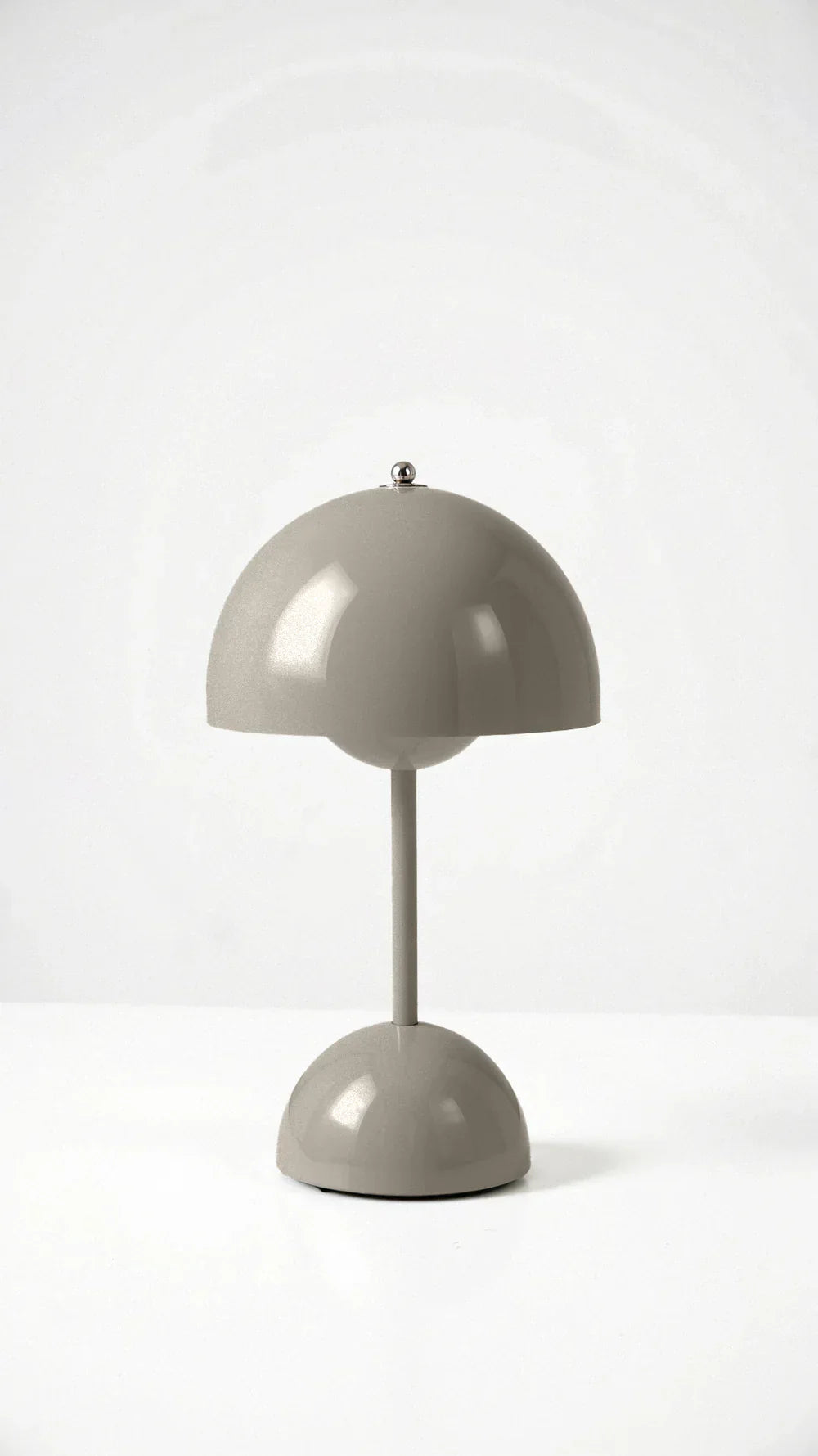 Draadloze tafellamp met minimalistisch design