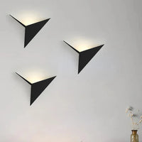 NoctiLux geometrische LED wandlamp  | Eigentijdse bedverlichting voor moderne huizen