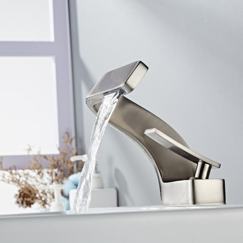 SleekFlow - Modern gebogen kraan voor maximaal comfort