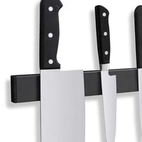 Magnetische K messenset – Wandmontage zwart stalen rek