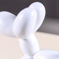 Artisano Luxe Ballon Hond Sculptuur | Exquisite handgemaakte hars kunstwerk dat een speelse touch toevoegt aan elke luxe decor