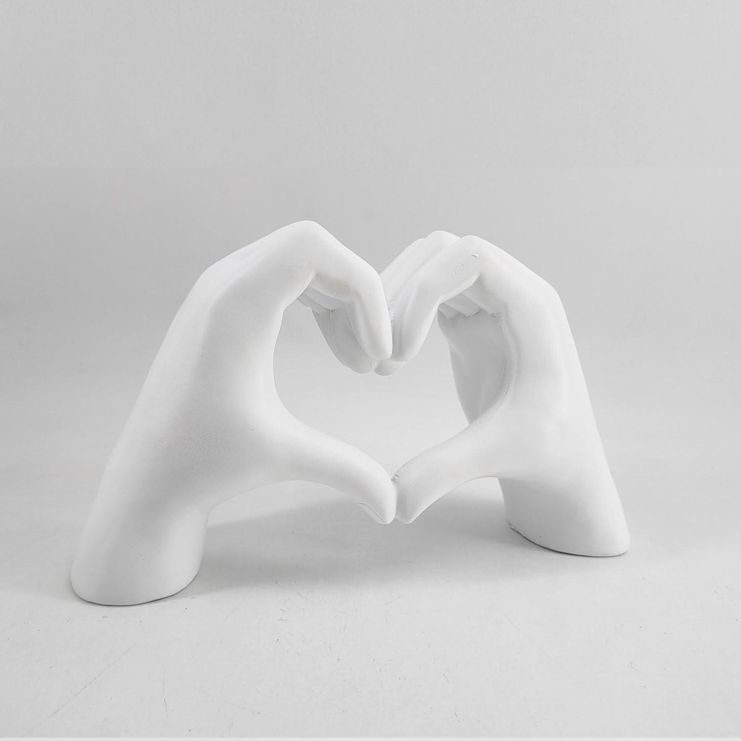 LoveSculpt Hout – Handgemaakte Decoratiefiguur van Hout voor een Liefdevol Thuis