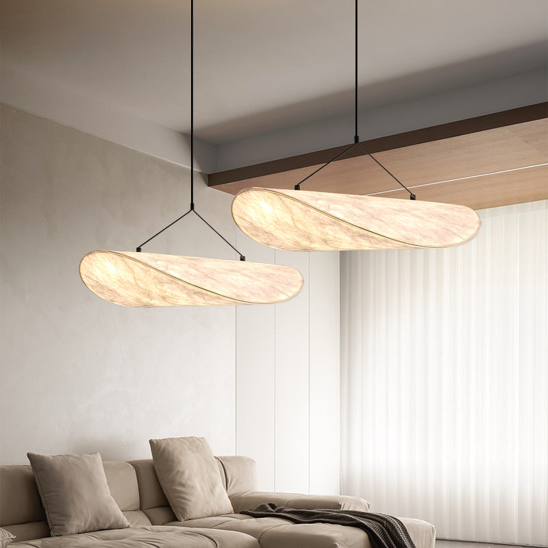 Hanglamp met ovale golfvormige kap