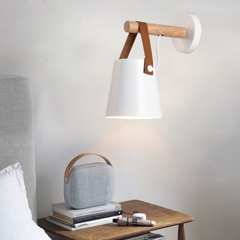 Noordse Houten Wandlamp