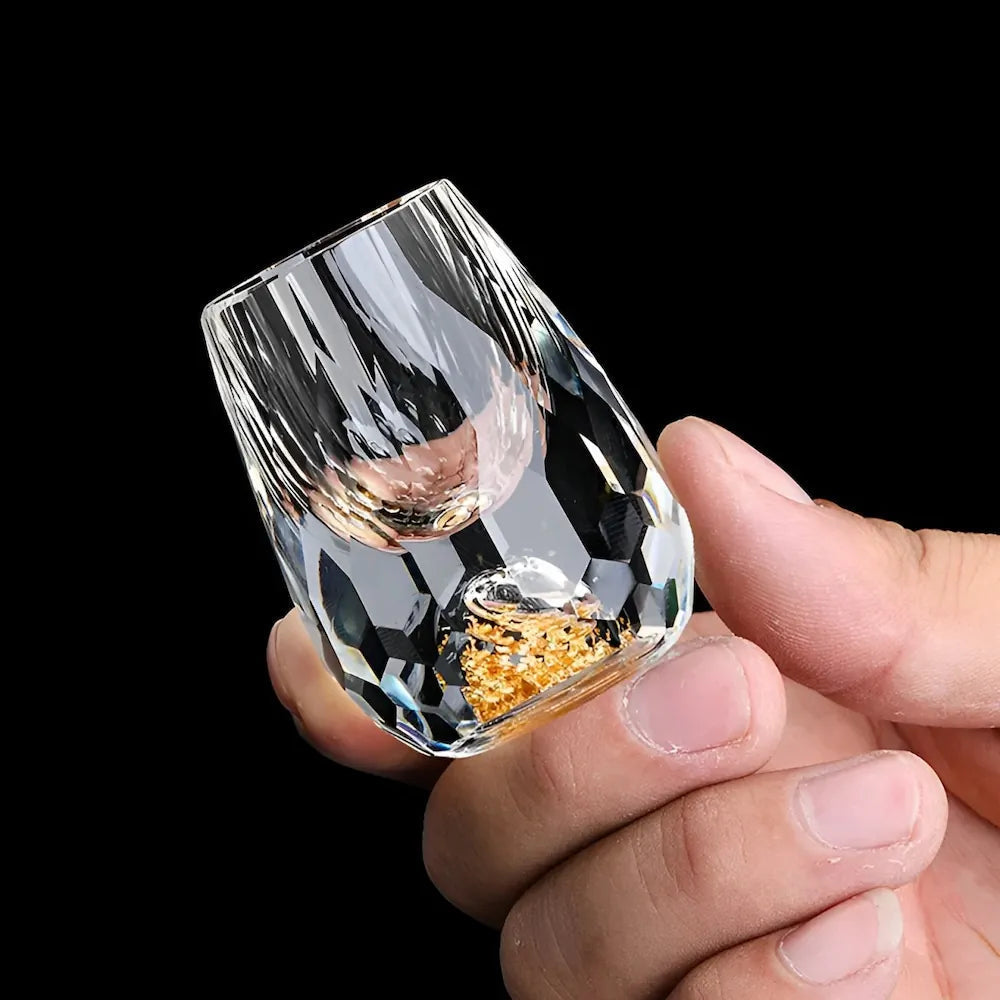 Luxe Kristallen Glazen met Gouden Vlokjes – Handgemaakt – Set van 2 – Voor Whisky & Premium Dranken