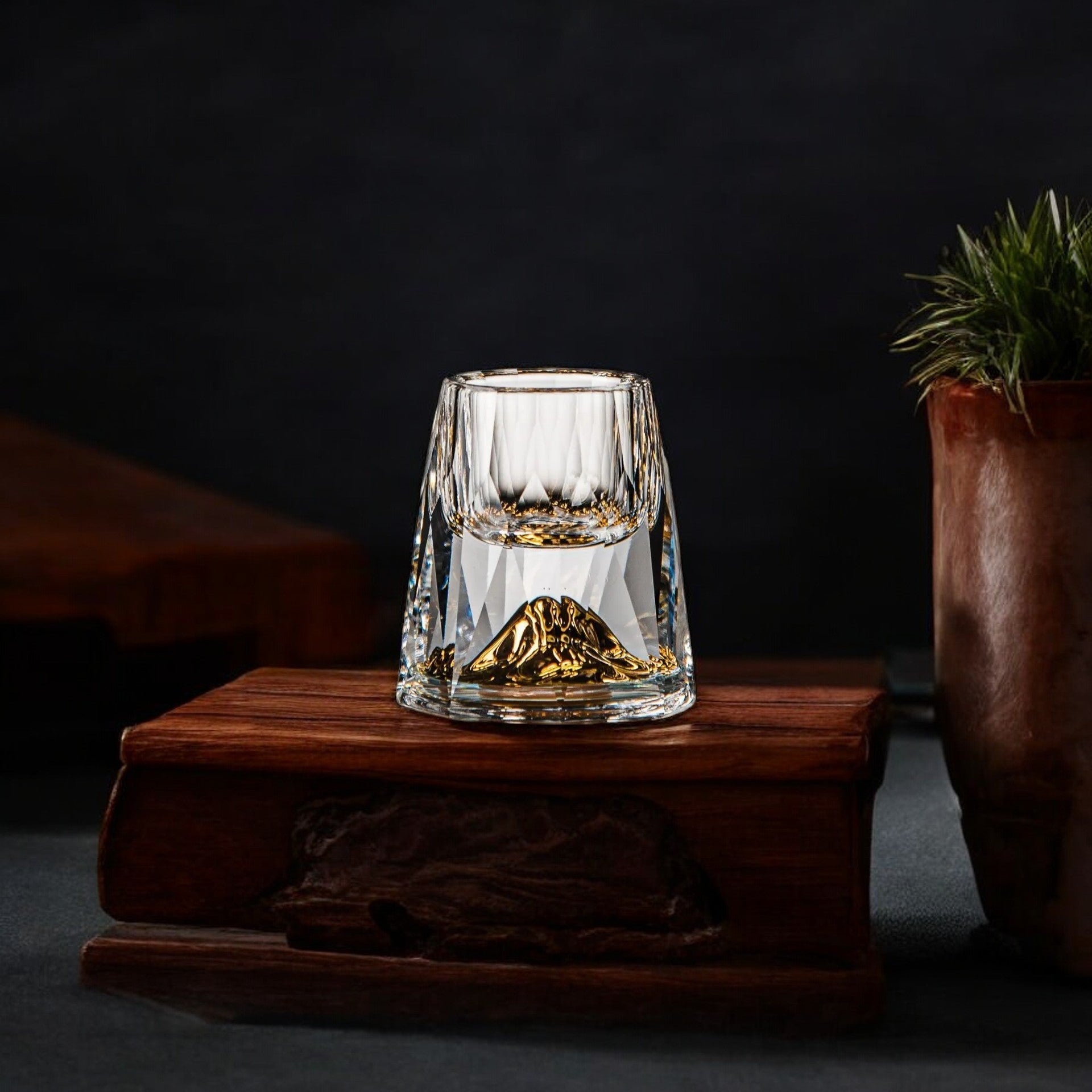 Luxe Kristallen Glazen met Gouden Vlokjes – Handgemaakt – Set van 2 – Voor Whisky & Premium Dranken