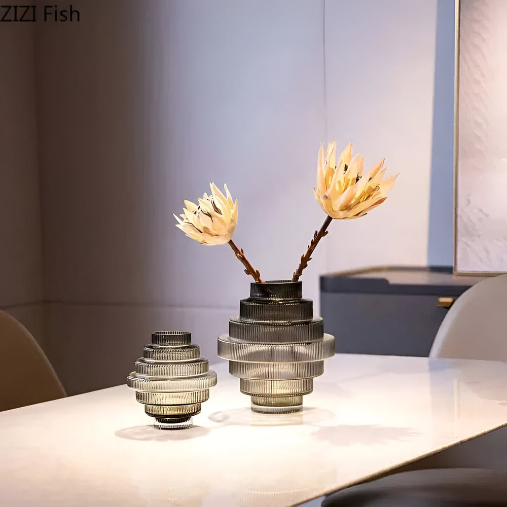 Elegante Amberglasvaas - Hedendaags decoratiestuk voor stijlvolle woonruimtes