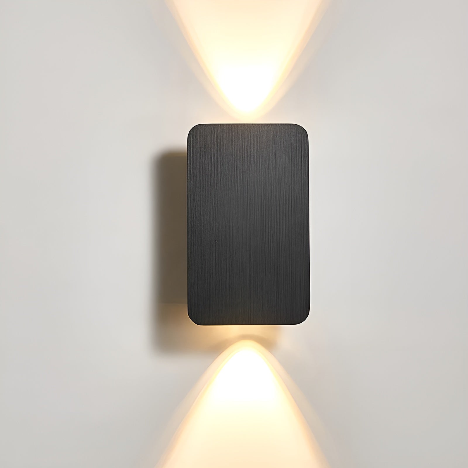 LED wandlamp met opwaartse en neerwaartse lichtstraal – Modern en sfeervol