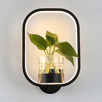 VerdantLume LED-Wandlamp met Plantenhouder