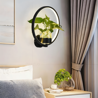 VerdantLume LED-Wandlamp met Plantenhouder