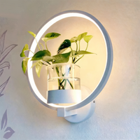 VerdantLume LED-Wandlamp met Plantenhouder