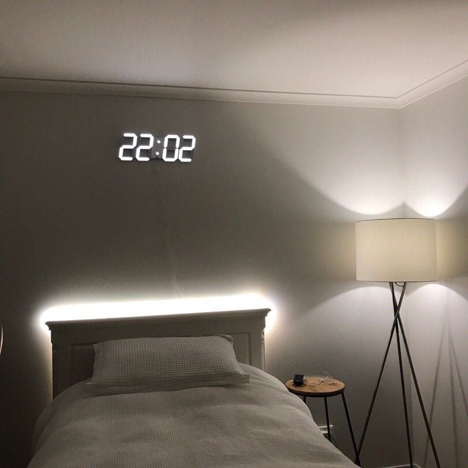 Skanto | Digitale 3D LED Wandklok – Modern Design met Dimmfunctie en Optimale Zichtbaarheid