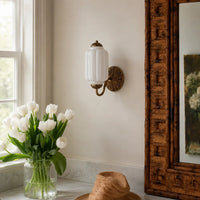 Isabella Melkglas Eloise Wandlamp