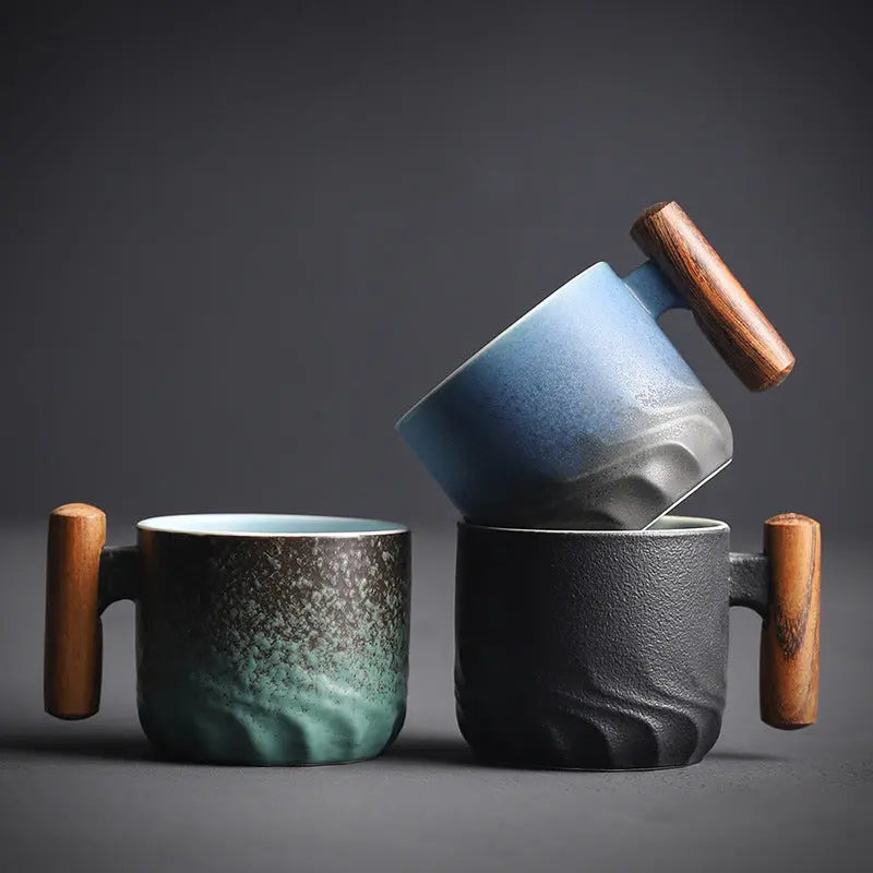 Koffiemok | Keramiekbeker met Houten Handvat | Handgemaakt Uniek Ontwerp | MugNatura