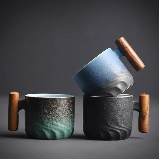 Koffiemok | Keramiekbeker met Houten Handvat | Handgemaakt Uniek Ontwerp | MugNatura