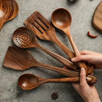 Keukenaccessoires Set in Hout - Rustiek Ontwerp voor Thuischefs