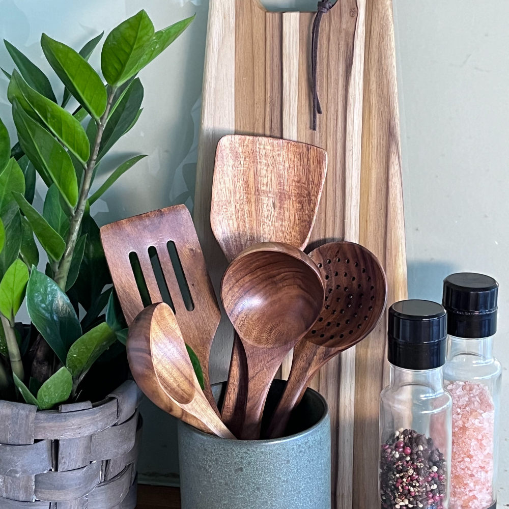 Keukenaccessoires Set in Hout - Rustiek Ontwerp voor Thuischefs
