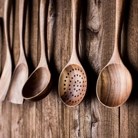 Keukenaccessoires Set in Hout - Rustiek Ontwerp voor Thuischefs