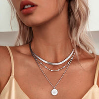 Lunaria Halsketting – Drievoudige Halsketting van Zilver voor Elegantie & Zelfvertrouwen