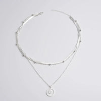 Lunaria Halsketting – Drievoudige Halsketting van Zilver voor Elegantie & Zelfvertrouwen