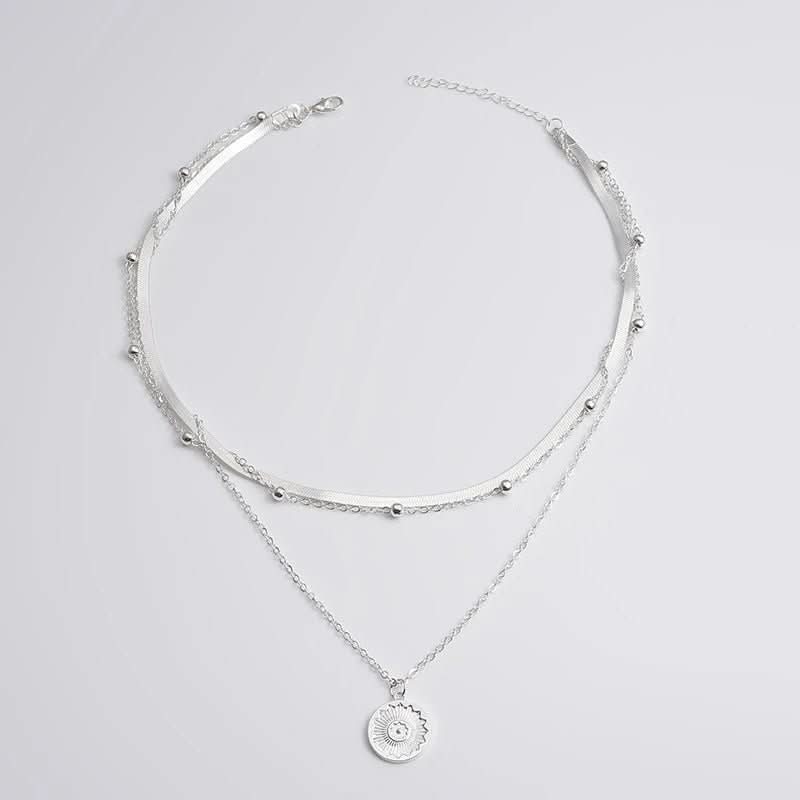 Lunaria Halsketting – Drievoudige Halsketting van Zilver voor Elegantie & Zelfvertrouwen