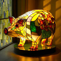 Gekleurde Glazen Lamp met Dierenpatronen voor een Artistieke Sfeer