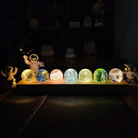 Kristallen lamp met kosmische lichteffecten