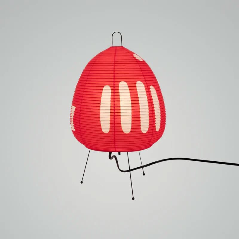 Tafellamp met rijstpapier lampenkap en Japans geïnspireerd ontwerp