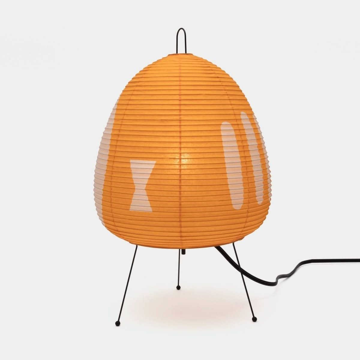 Tafellamp met rijstpapier lampenkap en Japans geïnspireerd ontwerp