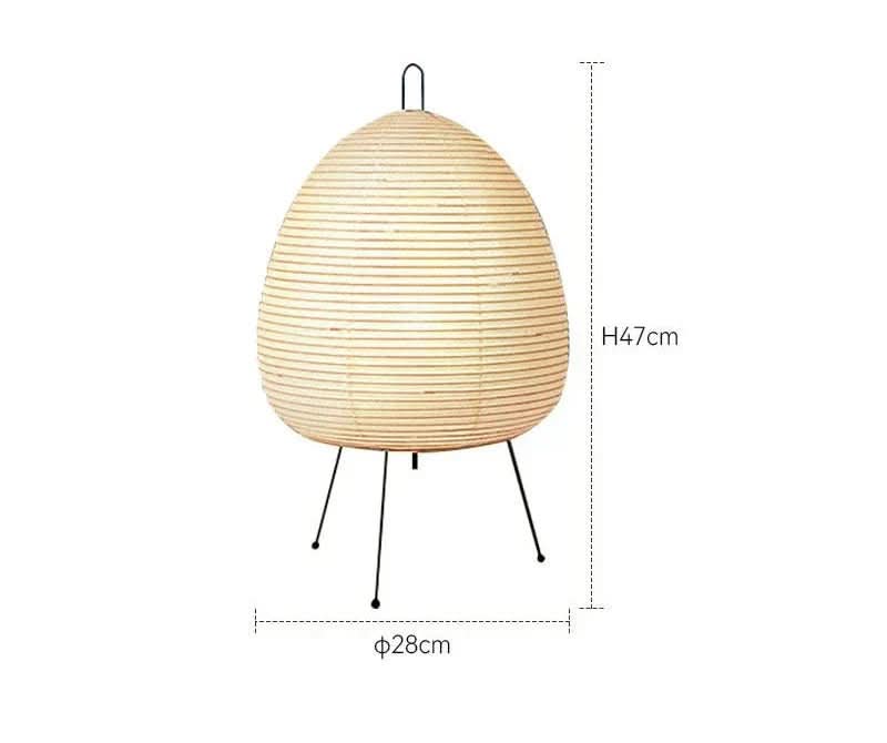 Tafellamp met rijstpapier lampenkap en Japans geïnspireerd ontwerp