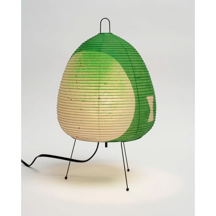 Tafellamp met rijstpapier lampenkap en Japans geïnspireerd ontwerp