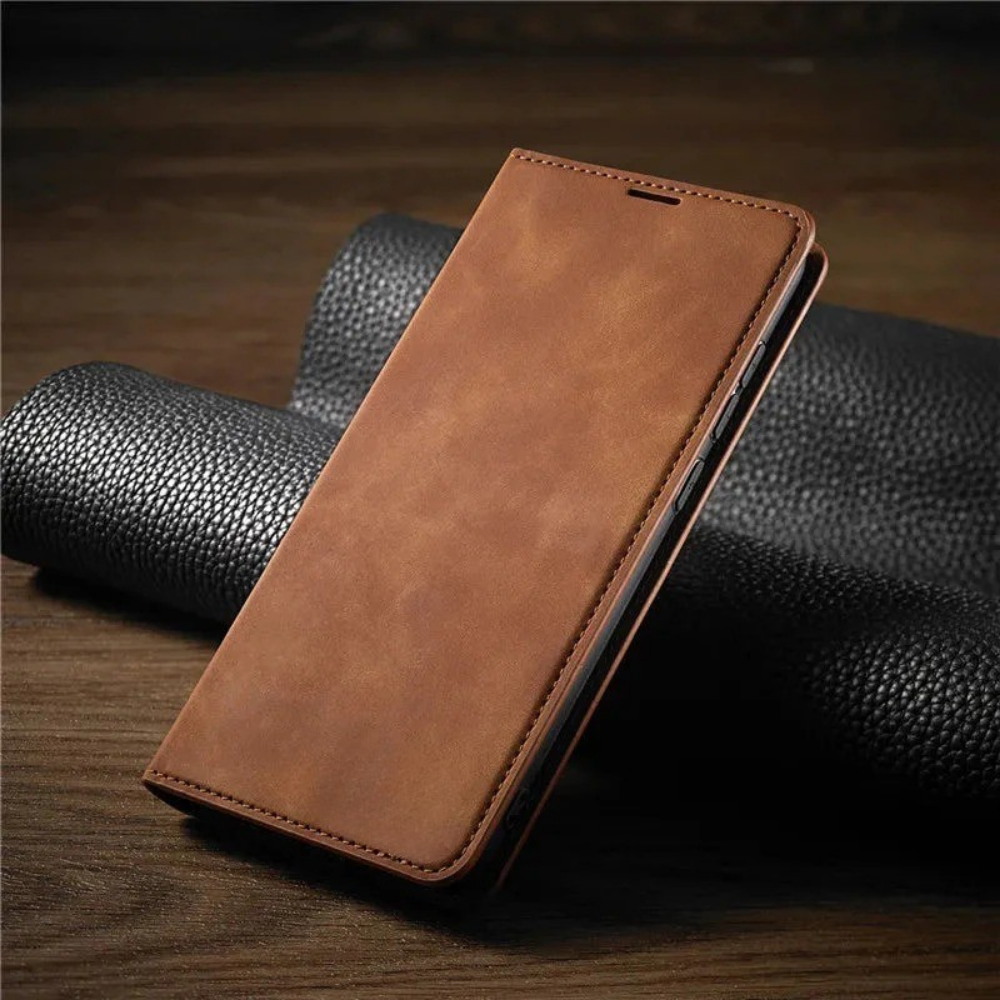 Telefoonhoes met magnetische sluiting van leer