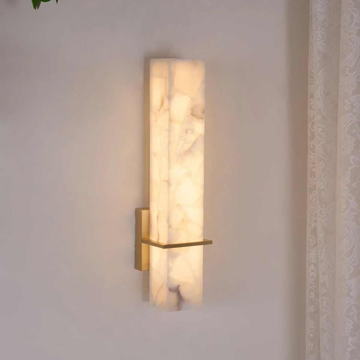 Ritta Wandlamp Witte Alabaster Messing Modern Cuboid