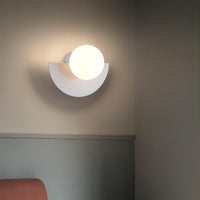 Novara Halve Maan Wandlamp | Orntli