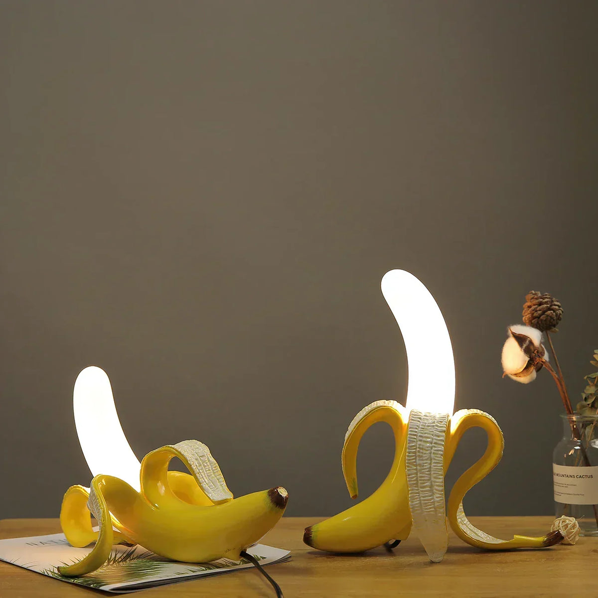 Stijlvolle Banaan Tafellamp met Warm LED Licht voor Woon- of Slaapkamer