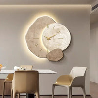 Moderne Wandklok met Uniek Ontwerp