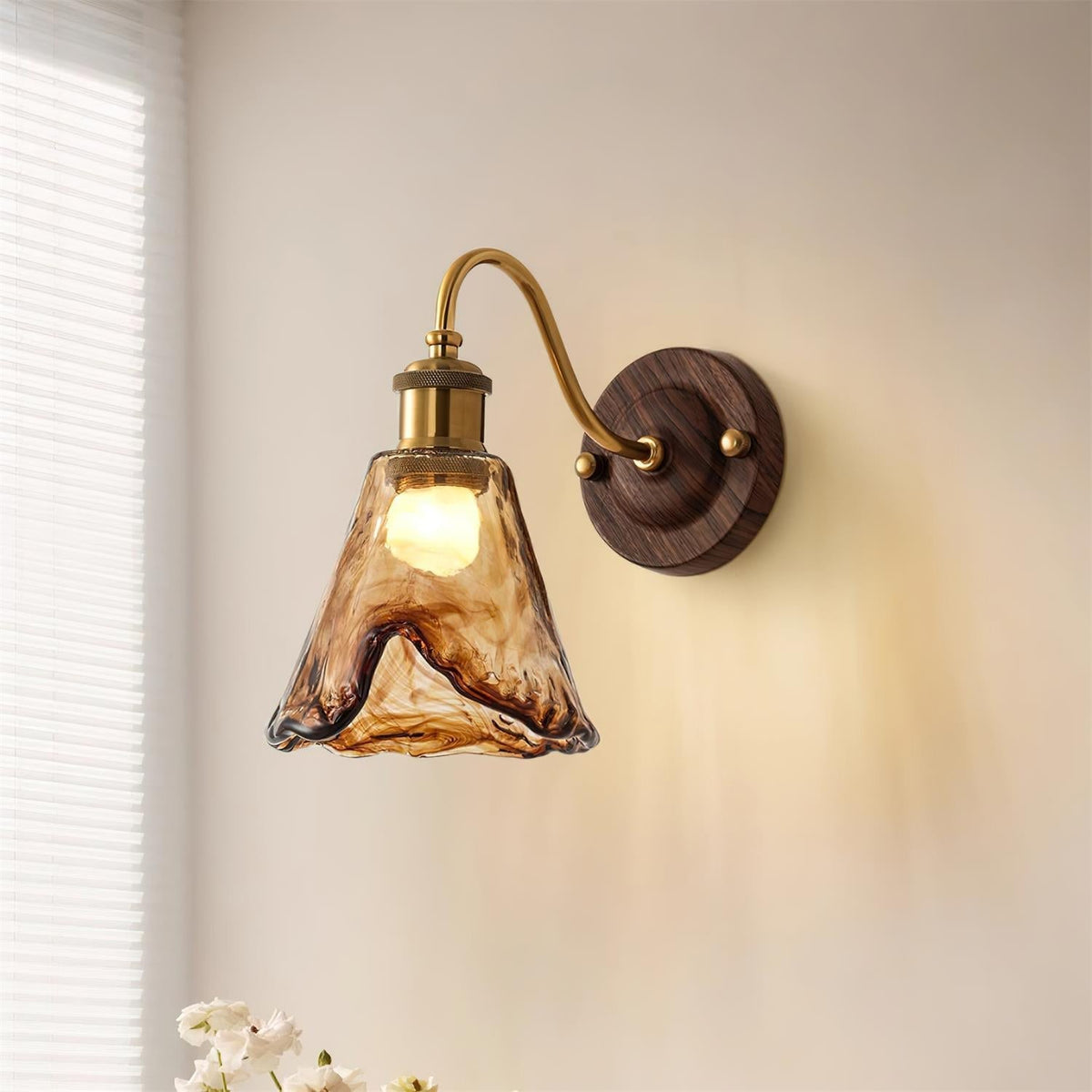 Wandlamp Amber Glazen Kap Walnut Goud Vintage Modern Sconces